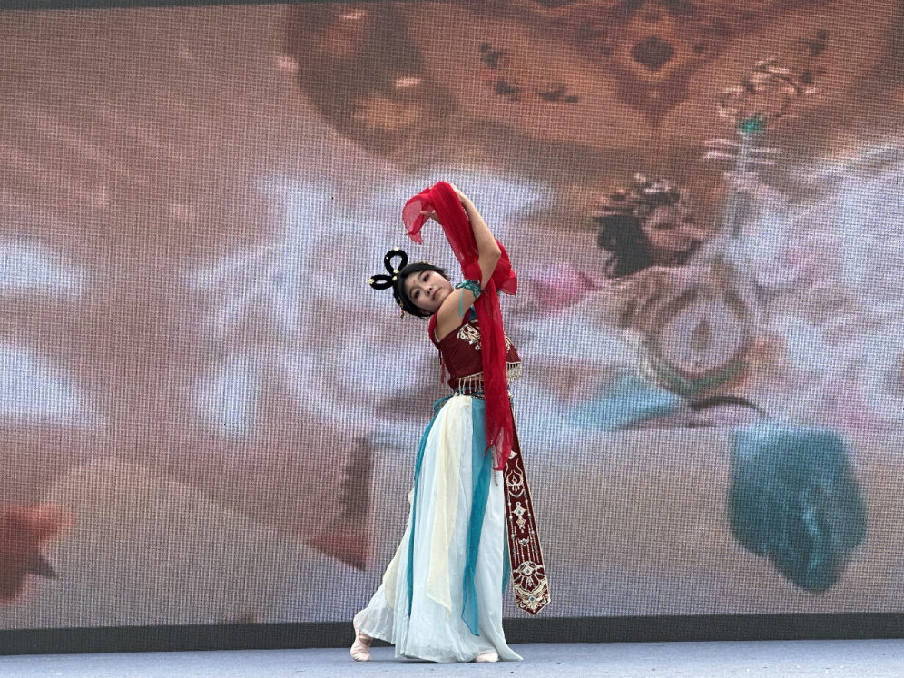 ���ջ���